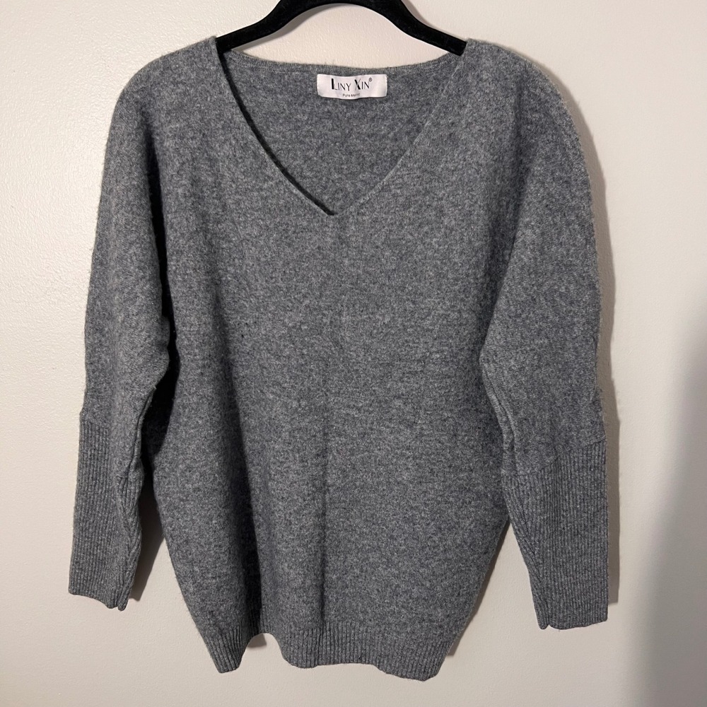 100% Superfine Merino Wool Womens Sweater in Gray Ribbed Sleeves Soft Small - Picture 4 of 13